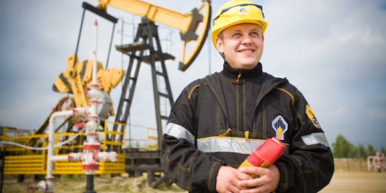 Роснефть провела закупку огнестойкой спецодежды на 2018 год
