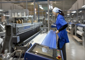 "Чайковский текстиль" запустил производство тканей с мембранами для спецодежды