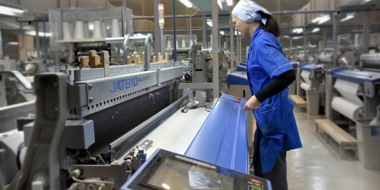 "Чайковский текстиль" запустил производство тканей с мембранами для спецодежды