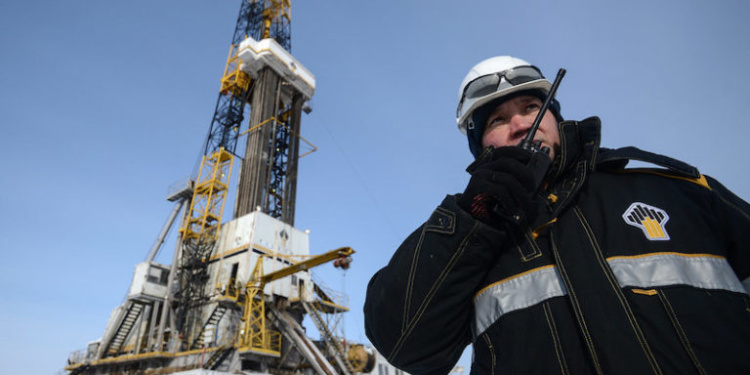 Роснефть не будет экономить на подкладке спецодежды