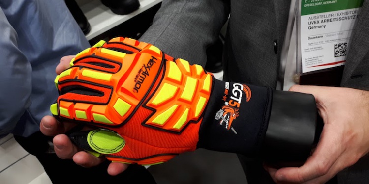 Продажи перчаток HexArmor в России начнутся в 2018 году