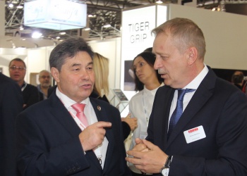 Игорь Рогожин