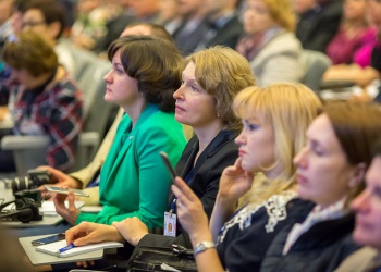 охрана труда с женским лицом ВНОТ-18