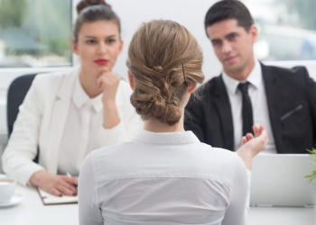 Как я искала работу на рынке спецодежды