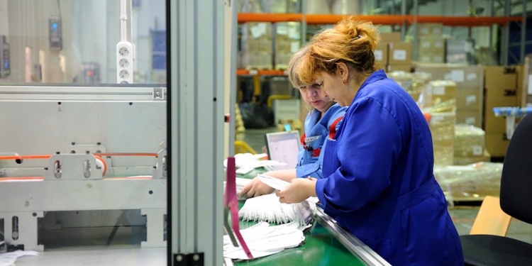 3М запускает на заводе в Волоколамске две новых линии по производству респираторов