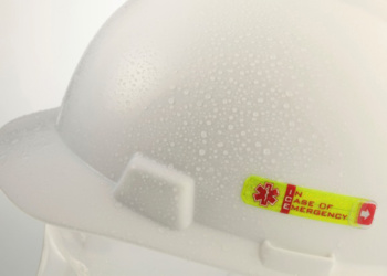 Медкарта — наклейка на каску Vital ID от Beeswift