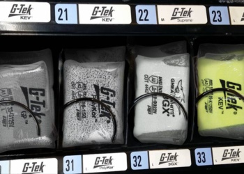 В США запустили рекламную кампанию СИЗ для продажи через автоматы