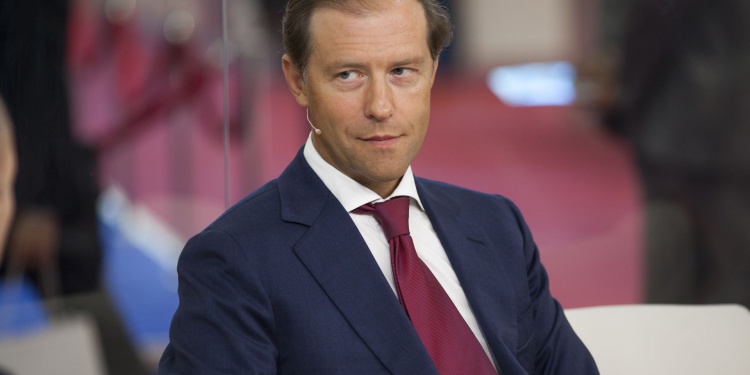 Мантуров оценил «армейские» разработки отечественных производителей тканей и спецодежды