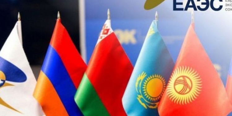 За счет средств ФСС разрешено покупать не только российские СИЗ