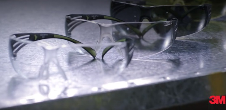 новые очки 3M