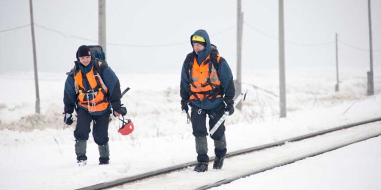 РЖД решили проблемы с обеспечением спецодеждой и СИЗ – профсоюз