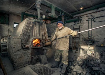 Кочегарам Минобороны выдали бывшую в употреблении спецодежду