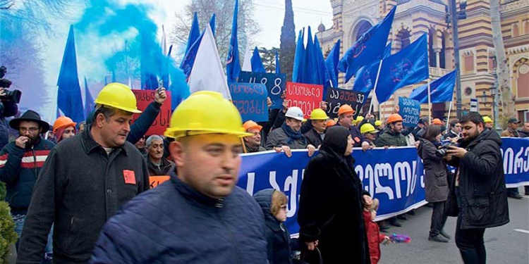 «Алчность работодателей губит людей» – профсоюзы о производственном травматизме в Грузии