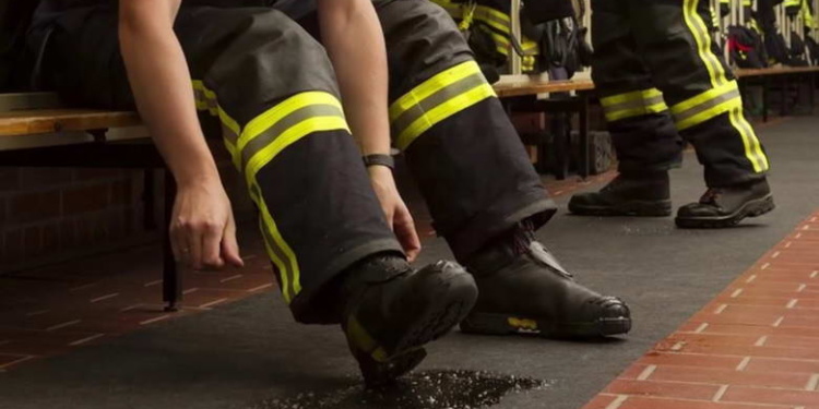 Коврик-прилипала убережет от падений