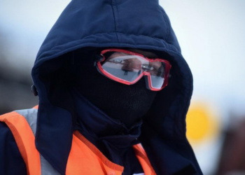 Железнодорожники-ниндзя: путейцы «Норникеля» переодеваются в зимнюю одежду