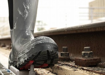 По свойствам — сапоги, по комфорту - кроссовки