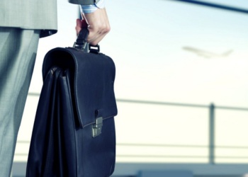 Роструд рекомендовал воздержаться от командировок в Китай