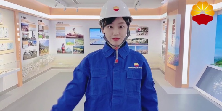 Рабочие моды по-китайски: CNPC выпустила видео с девушкой и спецодеждой