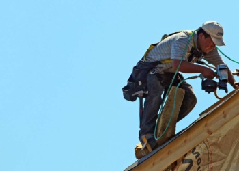 Владелец компании в США оштрафован на $2,2 млн за пренебрежение правилами работ на высоте