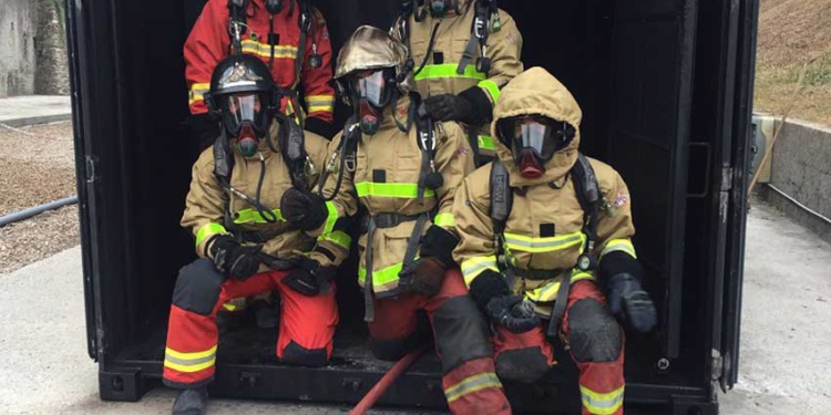 В Бельгии создали спецодежду, предупреждающую, когда вокруг слишком жарко