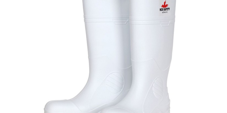 Весь в белом: MCR Safety добавила в линейку защитных резиновых сапог модель нетипичного цвета