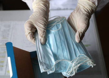 В Россию поступило 25,5 млн защитных масок из Китая