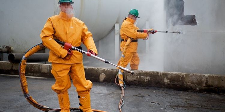 Средства защиты при гидроочистке и гидрорезке