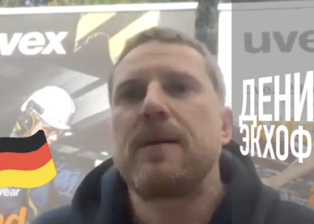 Денис Экхофф. Стюардесса LOT обучает правильному применению СИЗ 🇩🇪