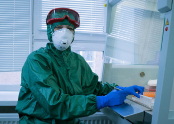 Эксперты и врачи просят изменить порядок закупки СИЗ для медиков