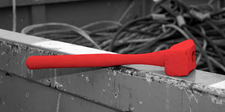 Работаешь на высоте? Закрепи инструмент!