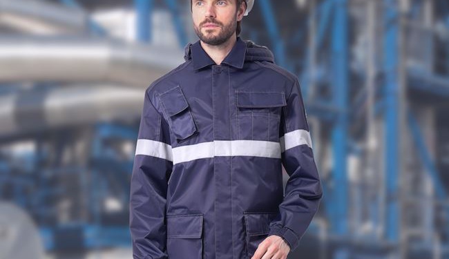 Защитить себя от воздействия нефти и нефтепродуктов? Легко! С костюмами «Петролеум-2»