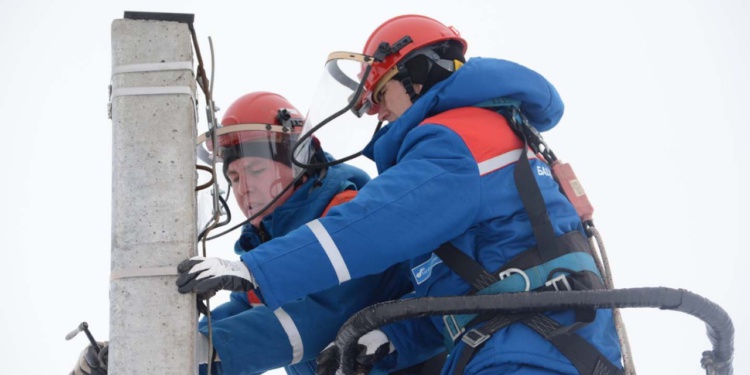 Башкирская электросетевая компания объявила тендер на поставку спецодежды на 80,7 млн руб.