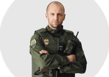 Сбербанк объявил конкурс на поставку спецодежды на 87 млн руб.