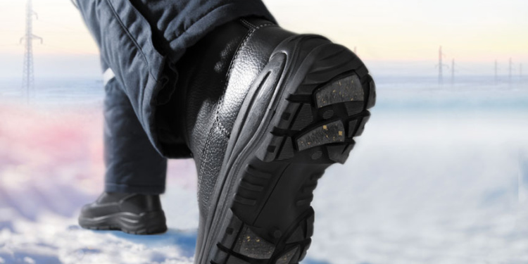 Дугозащитная обувь «Энерго» от «Энергоконтракта» получила противоскользящую подошву