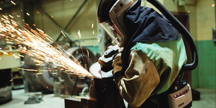 Не требуют проверки прилегания, можно носить даже работникам с усами и бородой…