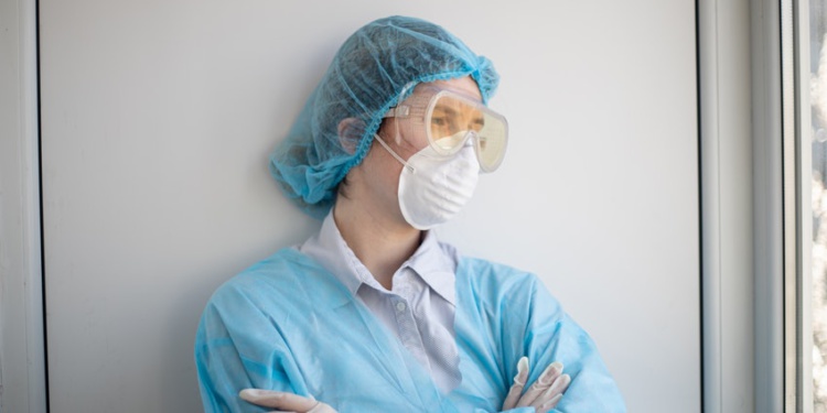 маска covid-10 коронавирус