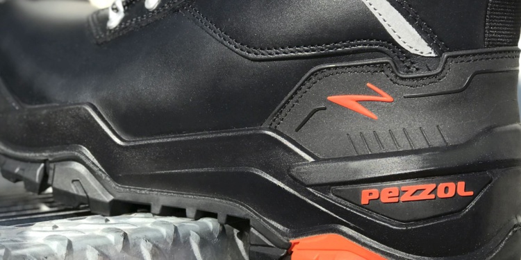 Линия ICON PU- RUBBER от Pezzol Industries