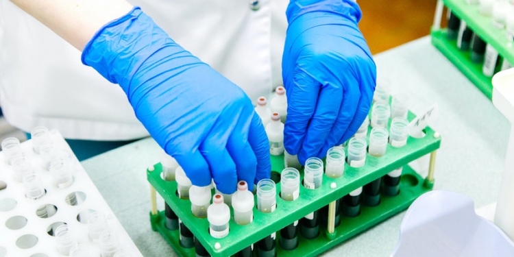 «СИБУР» запустит производство сырья для нитриловых перчаток