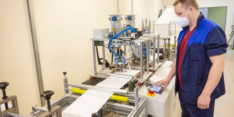 КамАЗ запускает вторую линию по производству респираторов KN95