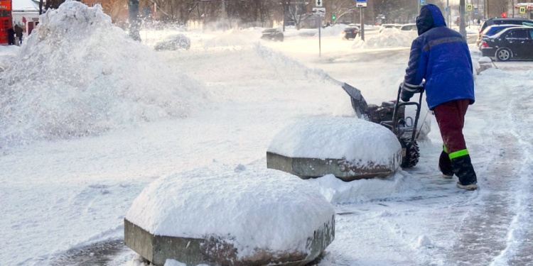 Как работать в морозы: рекомендации Роструда