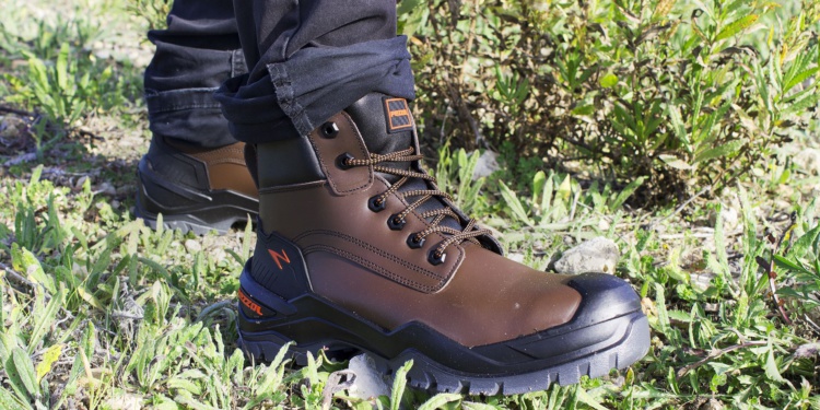 Коллекция спецобуви ICON Пу/Пу от итальянского производителя PEZZOL