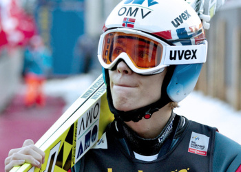 uvex ski jump helmet