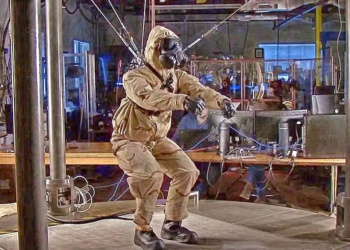 Роботы — на службе охраны труда!