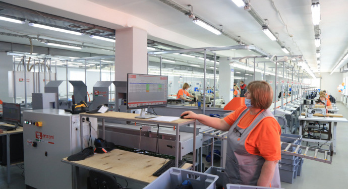 Новейшая итальянская линия запущена на обувной фабрике «Рабочий стиль» под Тулой