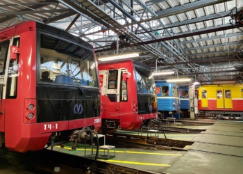 Определен поставщик спецодежды на 798,4 млн руб. для сотрудников петербургского метрополитена