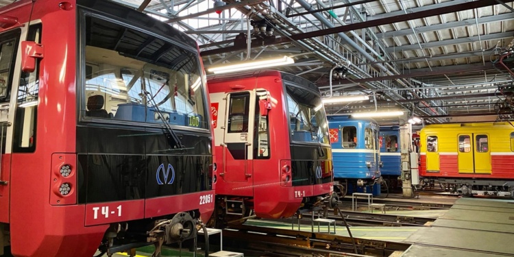 Определен поставщик спецодежды на 798,4 млн руб. для сотрудников петербургского метрополитена