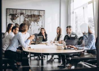 Международный бизнес начинает экономить на офисах – Knight Frank