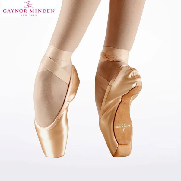 Пуанты – рабочая обувь балерин - Гетсиз.ру