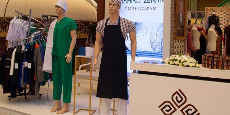 Туркменский дом национальной моды Mahirli Zenan начал выпуск спецодежды