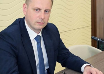 Российских железнодорожников обеспечат сигнальной спецодеждой трех классов видимости